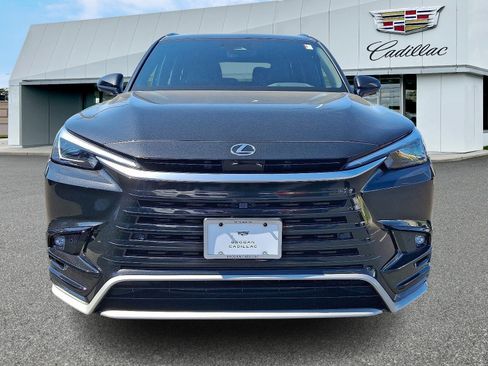 Used 2026 Lexus TX 500h AWD w/ Technology Package image 2