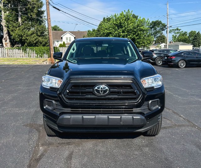 Used 2022 Toyota Tacoma SR AWD/4WD image 2
