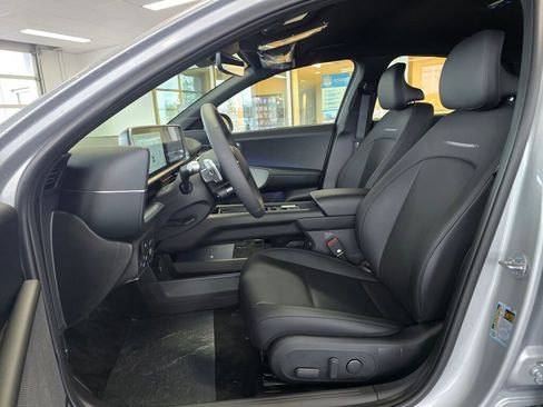 New 2025 Hyundai Ioniq 6 SEL image 18