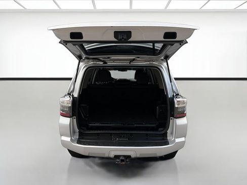 Used 2022 Toyota 4Runner SR5 RWD image 26