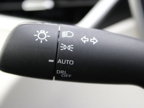 Used 2025 Toyota Corolla XLE FWD image 23