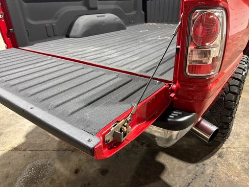 Used 1998 Dodge Ram 2500 Truck 4x4 Quad Cab image 12
