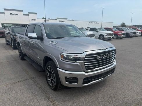 Used 2025 RAM 1500 Laramie AWD/4WD image 8