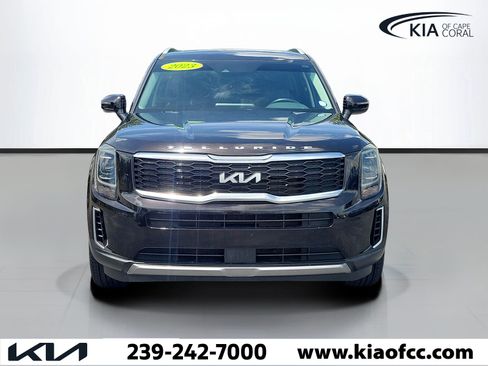 Used 2022 Kia Telluride S FWD image 2