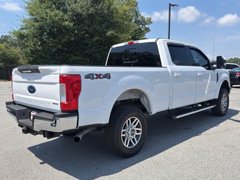 Used 2019 Ford F250 Lariat w/ Snow Plow Prep Package AWD/4WD image 6
