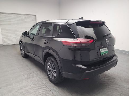 Used 2024 Nissan Rogue S image 5