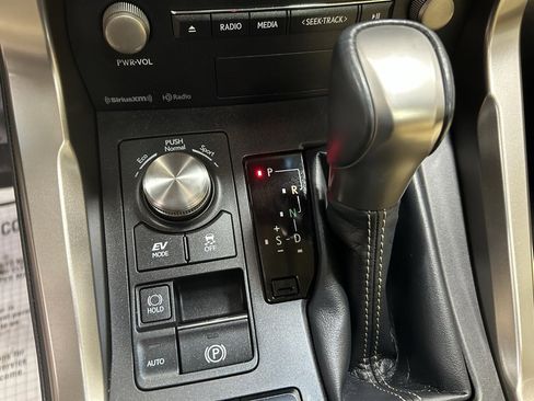 Used 2018 Lexus NX 300h 300h image 14