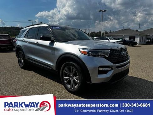 Used 2024 Ford Explorer XLT w/ Equipment Group 202A AWD/4WD image 1