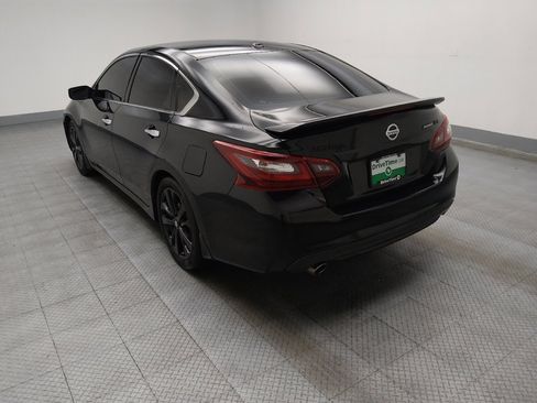 Used 2018 Nissan Altima 2.5 SR w/ SR Midnight Edition image 5