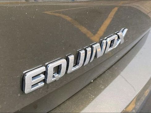 Used 2024 Chevrolet Equinox LT FWD image 22