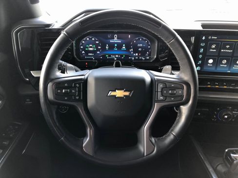 Certified 2024 Chevrolet Silverado 1500 High Country image 15