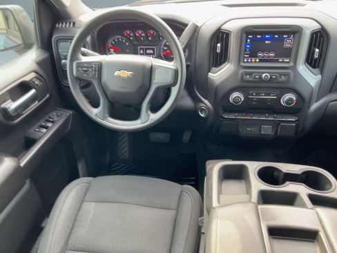 Certified 2022 Chevrolet Silverado 1500 Custom image 28