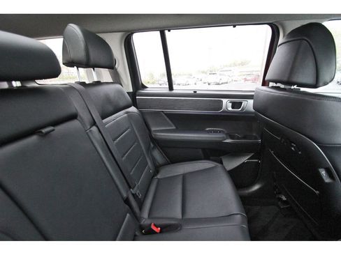 Used 2025 Hyundai Santa Fe Limited AWD/4WD image 13