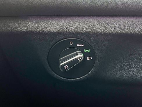 Used 2025 Volkswagen Jetta GLI Autobahn image 30