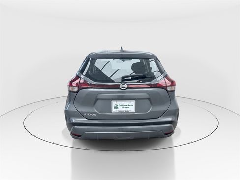Used 2021 Nissan Kicks S image 7
