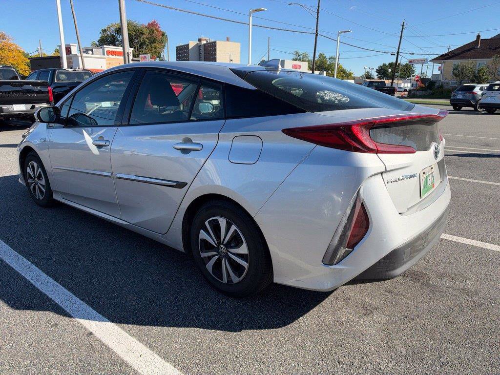 Used 2018 Toyota Prius Prime Plus FWD image 6