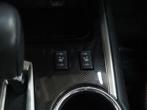 Used 2020 Nissan Pathfinder SL image 27