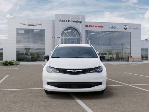 New 2027 Chrysler Pacifica LX FWD image 6