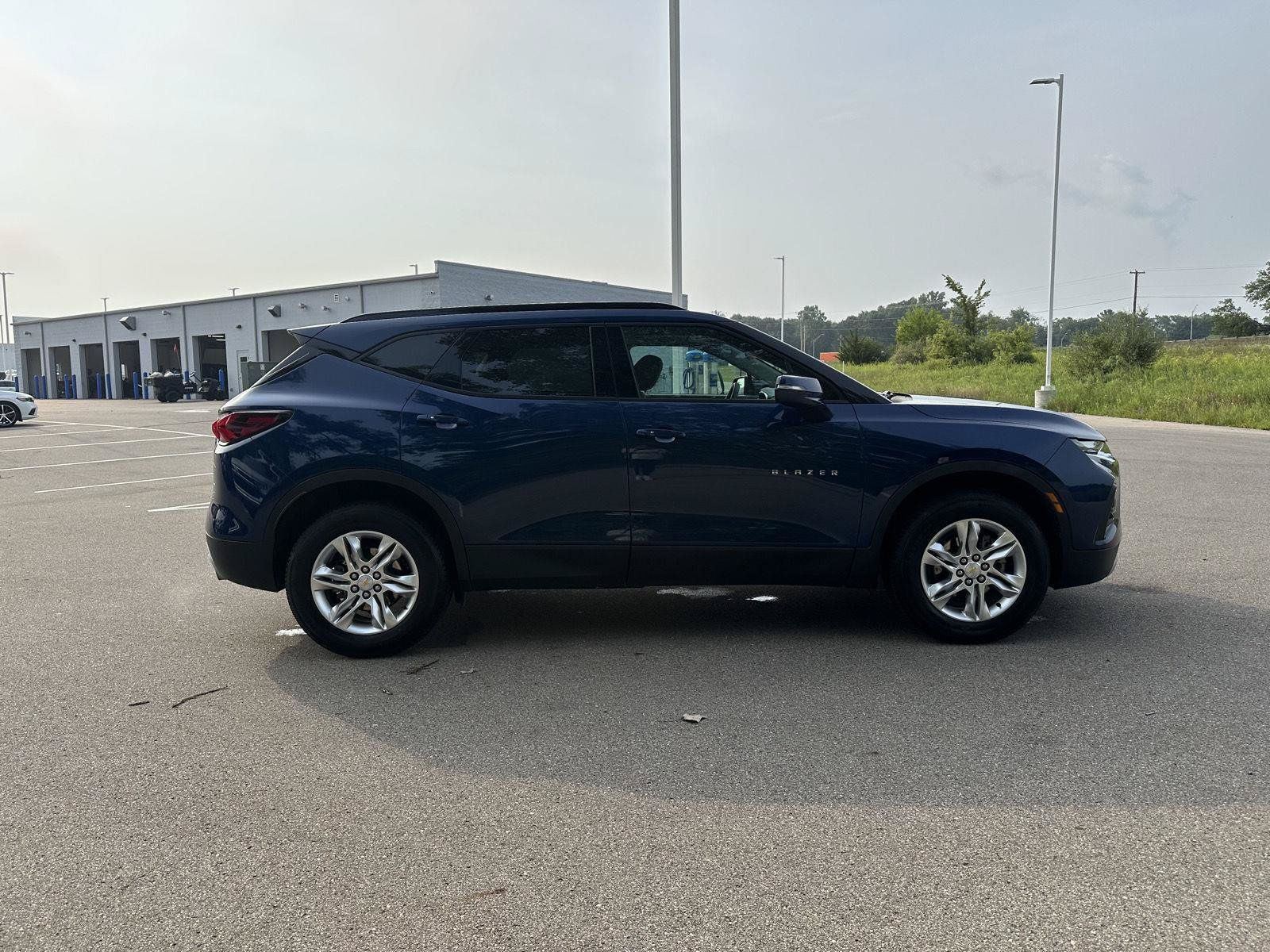 Used 2022 Chevrolet Blazer LT FWD image 6