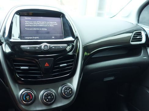 Used 2021 Chevrolet Spark LT image 43