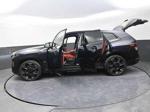 Used 2024 BMW XM image 35