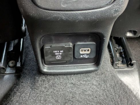 Used 2021 Jeep Compass Latitude w/ Sun and Sound Group FWD image 38