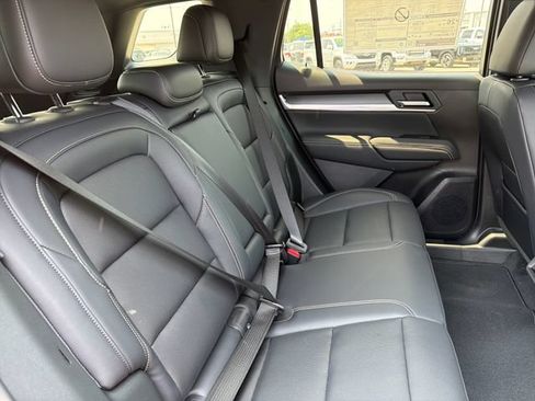 New 2027 GMC Terrain Elevation w/ Elevation Premium Package FWD image 22