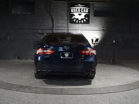 Used 2020 Toyota Camry SE FWD image 4