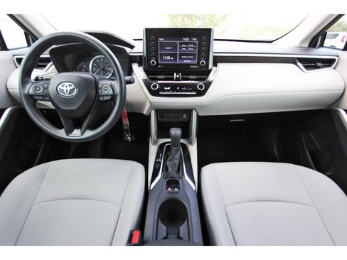 Used 2022 Toyota Corolla Cross L FWD image 10