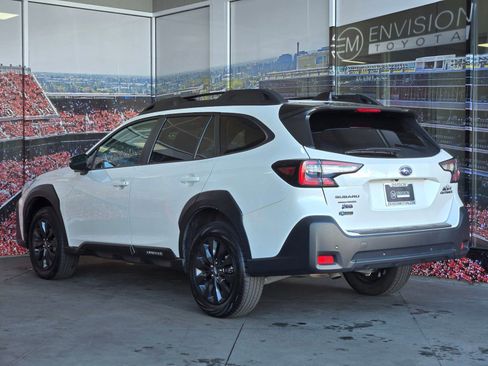 Used 2024 Subaru Outback Onyx Edition image 6