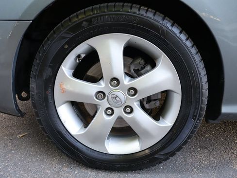 Used 2010 Hyundai Elantra SE FWD image 40