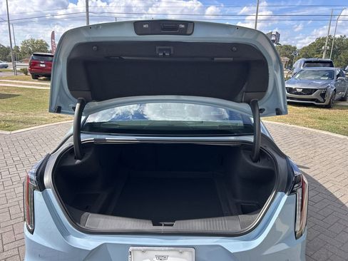 New 2026 Cadillac CT4 V image 10