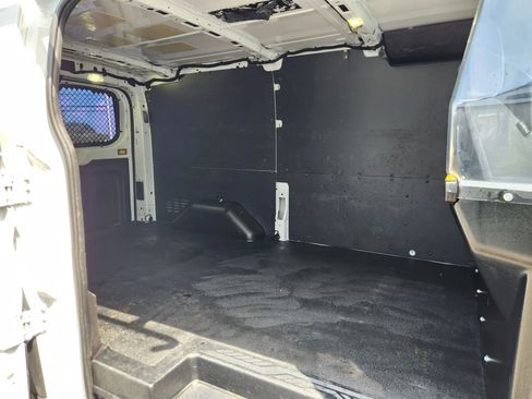 Used 2018 Ford Transit 250 130 Low Roof w/ Interior Upgrade Package RWD image 40