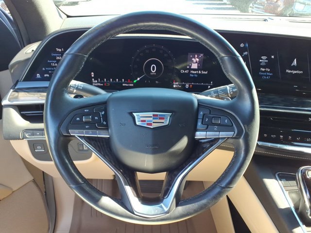 Used 2021 Cadillac Escalade Premium Luxury w/ LPO, Illumination Package AWD/4WD image 20