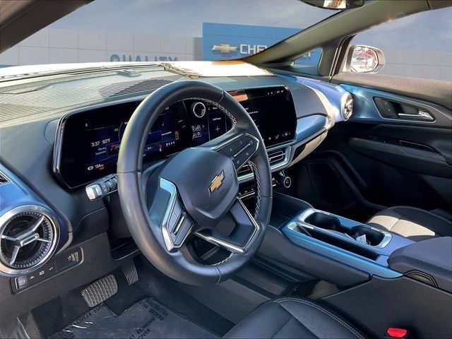 Certified 2024 Chevrolet Equinox EV LT FWD image 19