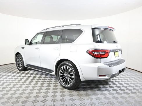 Used 2024 Nissan Armada Platinum w/ Captain's Chairs Package AWD/4WD image 4
