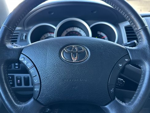 Used 2011 Toyota Tacoma PreRunner w/ TRD Off-Road Pkg w/JBL Audio image 22