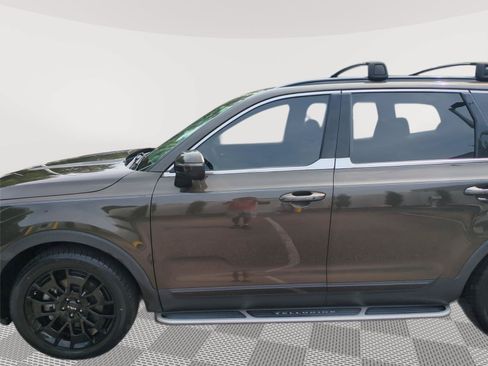 Used 2022 Kia Telluride EX w/ EX Premium Package AWD/4WD image 18