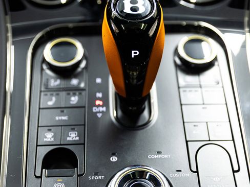 Used 2025 Bentley Continental GT Mulliner image 26