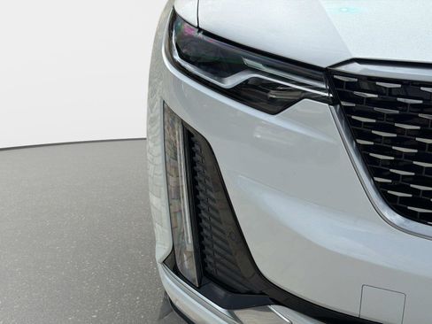 Used 2024 Cadillac XT6 Premium Luxury AWD/4WD image 10