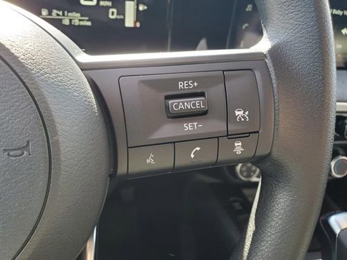 Certified 2025 Nissan Kicks SV image 19