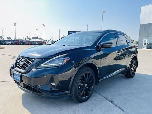 Used 2022 Nissan Murano SV w/ SV Midnight Edition Package image 3