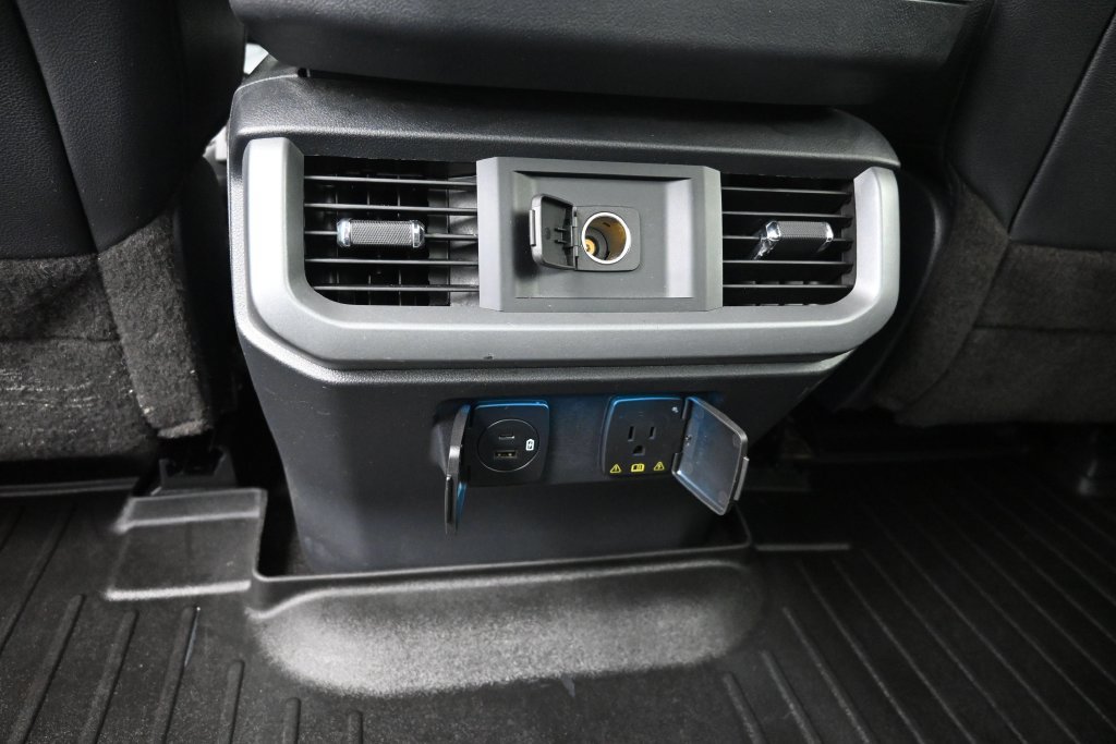 Used 2021 Ford F150 Lariat RWD image 9