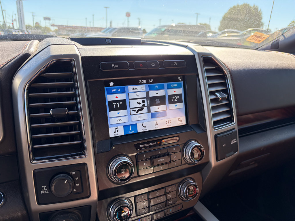 Used 2019 Ford F150 King Ranch w/ Equipment Group 601A Luxury AWD/4WD image 19