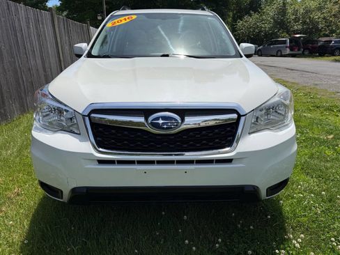 Used 2016 Subaru Forester 2.5i Premium w/ All-Weather Package AWD/4WD image 3
