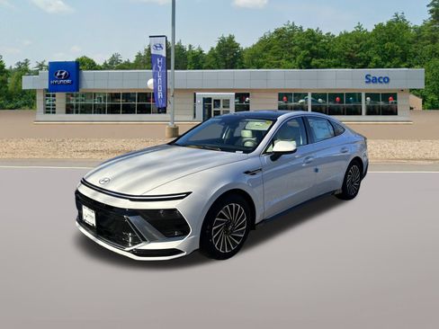 New 2026 Hyundai Sonata SEL FWD image 2