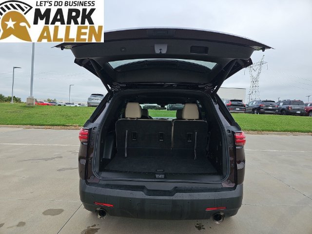 Used 2023 Chevrolet Traverse LT FWD image 25