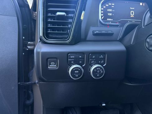 Used 2023 GMC Sierra 1500 AT4 w/ Technology Package AWD/4WD image 31
