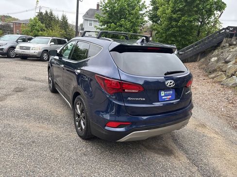 Used 2018 Hyundai Santa Fe Sport AWD/4WD image 3