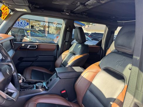 Used 2024 Ford Bronco Outer Banks w/ Sasquatch Package image 19